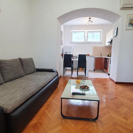 Apartments Anamarija أوباتيا المظهر الخارجي الصورة
