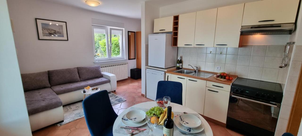 Apartments Anamarija أوباتيا المظهر الخارجي الصورة
