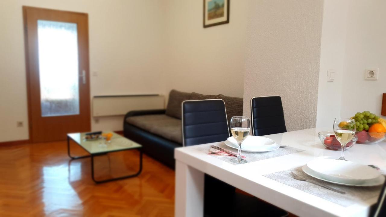 Apartments Anamarija أوباتيا المظهر الخارجي الصورة