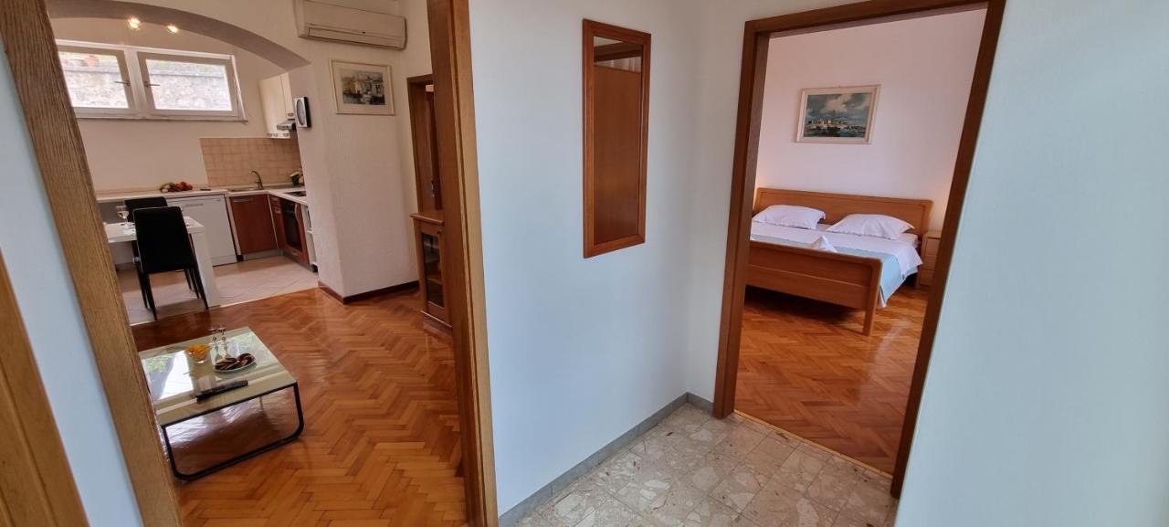 Apartments Anamarija أوباتيا المظهر الخارجي الصورة